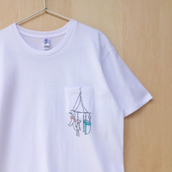☆Ｌサイズ１点限り☆ ゆったり着られるポケットTシャツ「洗濯干し」 5枚目の画像