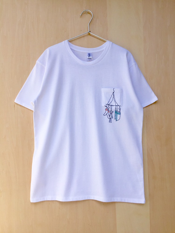 ☆Ｌサイズ１点限り☆ ゆったり着られるポケットTシャツ「洗濯干し」 6枚目の画像