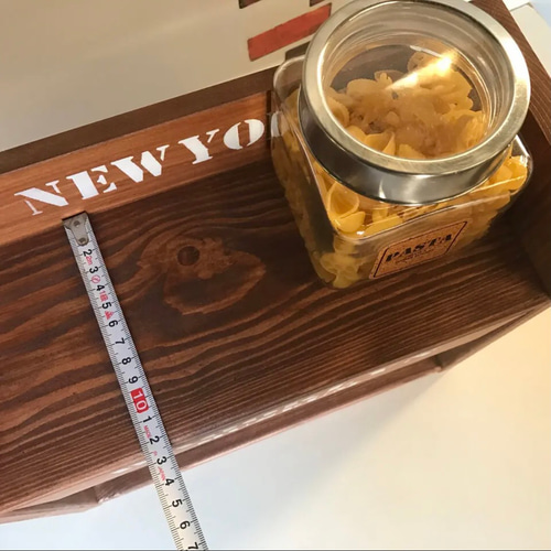 かさばるコストコペーパーとラップ類4本が収納できとっても可愛い！スパイスラック かさばるコストコペーパーとラップ類4本が収納できとっても