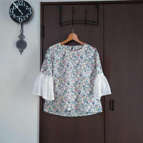 ヴィンテージ ルーマニア 刺繍 スモックブラウス [sa557 ヴィンテージ ルーマニア 刺繍 スモックブラウス [sa557