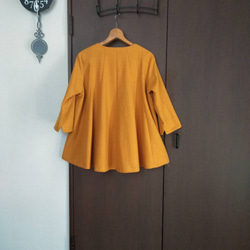 フレアたっぷりAラインジャケット（オレンジ色） 2枚目の画像