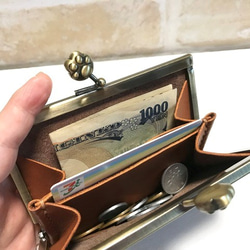 レザーの肉球金具のミニ財布 2枚目の画像