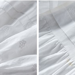 【コットン100%】刺繍とフリル付きルームウェア　ゆったりめロングワンピース【秋春夏】白/ホワイト 10枚目の画像