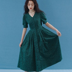 花びらジャガード織り モダンなシルエット Vネックロング