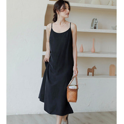 シンプルな黒シルクワンピース BLACK LABEL＞ シルクタフタワンピース | ADORE（アドーア