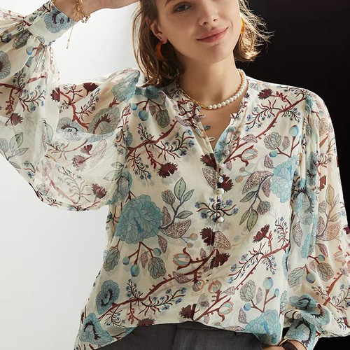 ジョーゼットシルク100%】フラワープリント柄 パフスリーブのブラウス