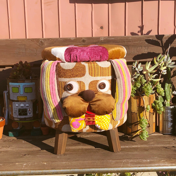 アニマル★スツール 【イヌ ✽ 茶レトロ柄】 2枚目の画像