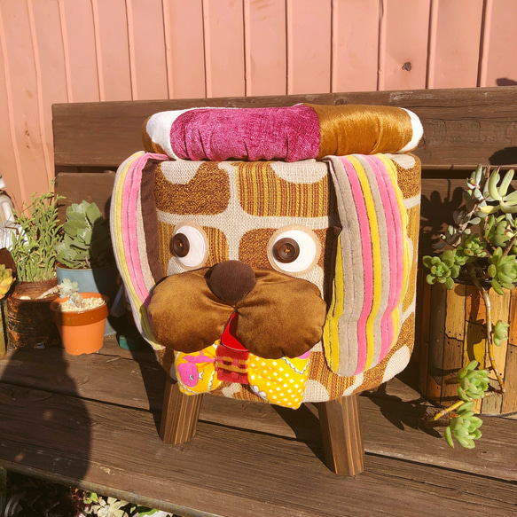 アニマル★スツール 【イヌ ✽ 茶レトロ柄】 3枚目の画像