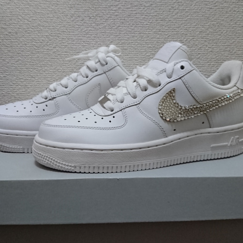 新品！可愛い！ナイキ エアフォースワン スワロフスキーカスタム