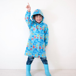 車車總動員淺藍色兒童雨衣 · KIDS RAINCOAT (好多汽車) 第1張的照片