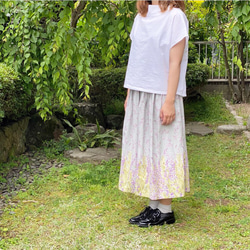 グレーパープル の 上品な ミモザ ギャザースカート 2枚目の画像