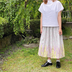 グレーパープル の 上品な ミモザ ギャザースカート 3枚目の画像