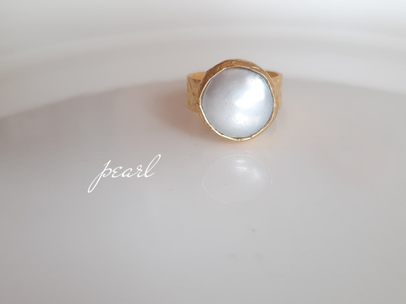 『pearl』のシンプルな天然石リング 1枚目の画像