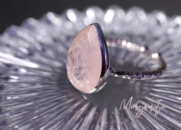 New『Morganite』の世界でひとつの天然石リングsilver925 + ロジウムコーティング 5枚目の画像