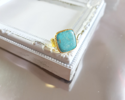 スクエアターコイズ』の世界でひとつの天然石リング 指輪・リング
