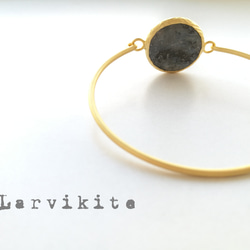 『Larvikite』の世界でひとつの天然石ブレスレット 3枚目の画像