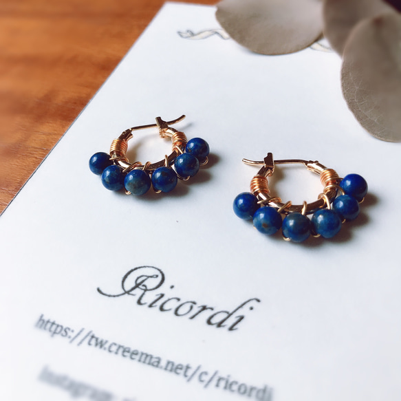 {H o o p}環串系列：秋冬版青金石環狀耳飾（藏藍系） 第2張的照片