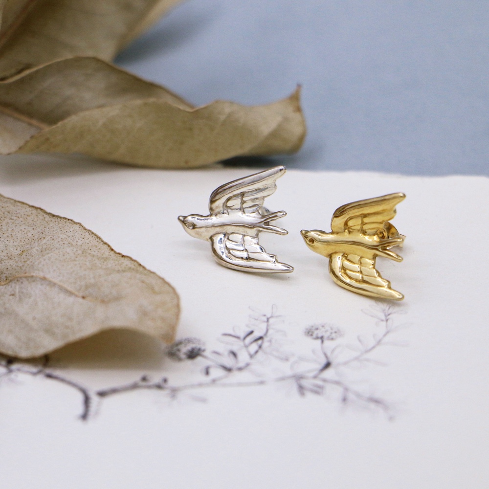 ★ツバメのピアス（ゴールド＆シルバー925）＊イヤリング対応