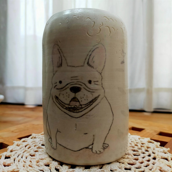 Ｒ03081フレンチブルドック陶器花瓶(中) 3枚目の画像