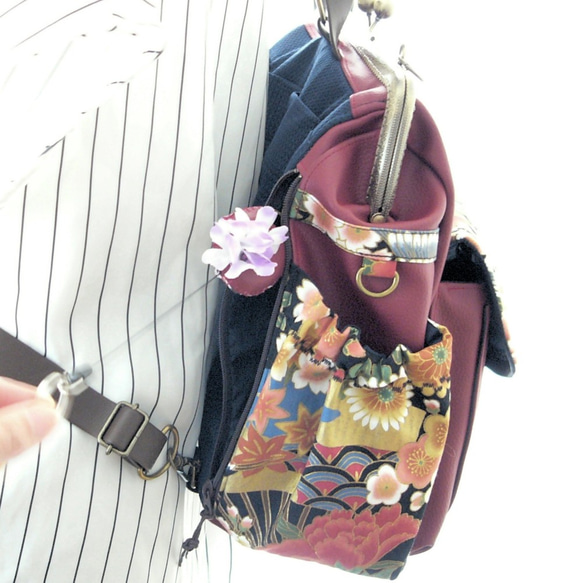 選擇創意色彩☆3WAY緊湊型背包，左拉鍊和後袋紅葡萄酒×美女 第3張的照片
