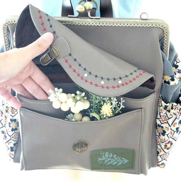 復古花朵設計☆3WAY緊湊型背包，右拉鍊和後袋咖啡摩卡咖啡 第8張的照片