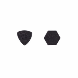 NEW NOISE 音樂飾品實驗所-簡單PICK耳針式耳環 (霧黑款) 第1張的照片