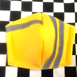 不織布内蔵 交通安全マスク 黄色 光るマスク 幼稚園 保育園 園児 反射板 リフレクター 1枚目の画像