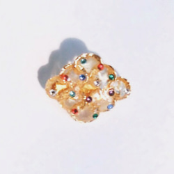 Multi colored stone broach. 1枚目の画像