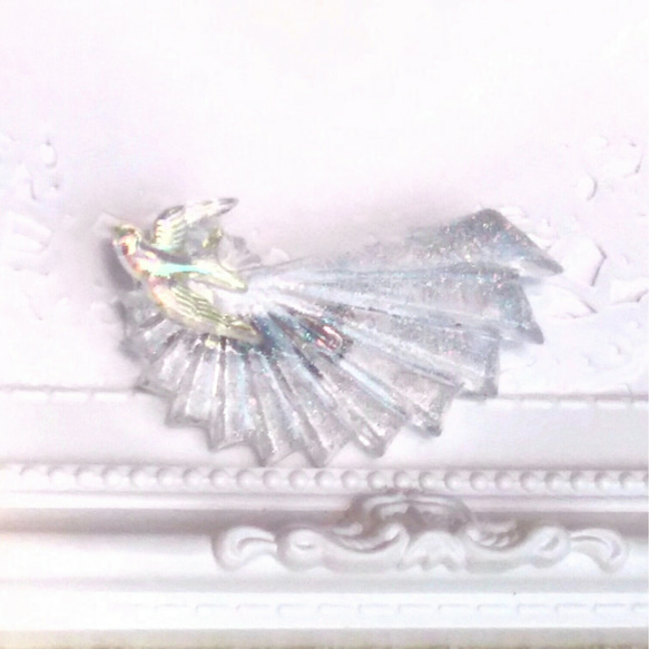 オーロラの鳥のブローチ 3枚目の画像