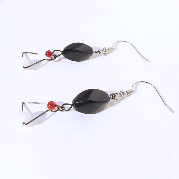 Formosa Triangle Drop Earrings｜Natural Gemstone｜Black Onyx 3枚目の画像