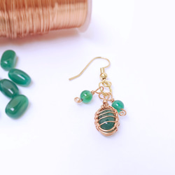 Elegant gemstone drop earrings｜Emerald Green Onyx 4枚目の画像