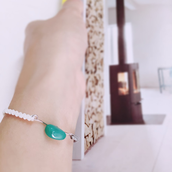Handmade Lake green gemstone waterproof bracelet｜春 期間限定 4枚目の画像