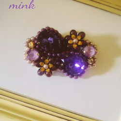 ビーズ刺繍✤きらきらブローチ✦紫　《送料無料》 1枚目の画像