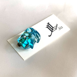 《リゾートサーフ》ガラスのミニブローチ 2枚目の画像