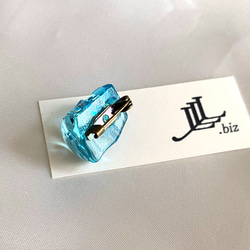 《リゾートサーフ》ガラスのミニブローチ 5枚目の画像