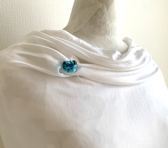 《リゾートサーフ》ガラスのミニブローチ 9枚目の画像