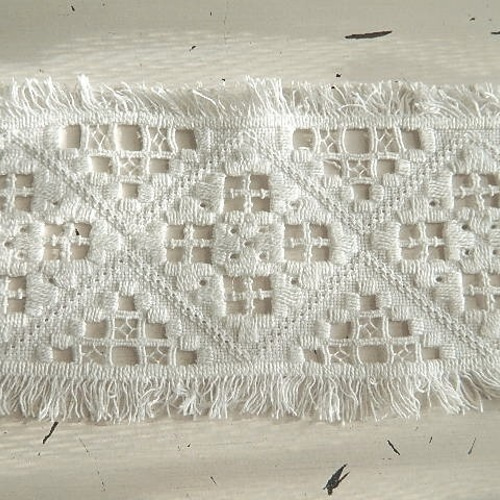 北欧ハーダンガー刺繍＊ヴィンテージフリンジ付小さなテーブルマット