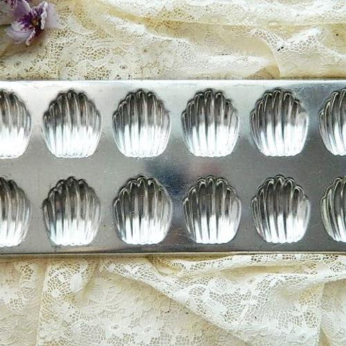 ♪ヴィンテージのマドレーヌモールド シェル型 店舗什器 お菓子型