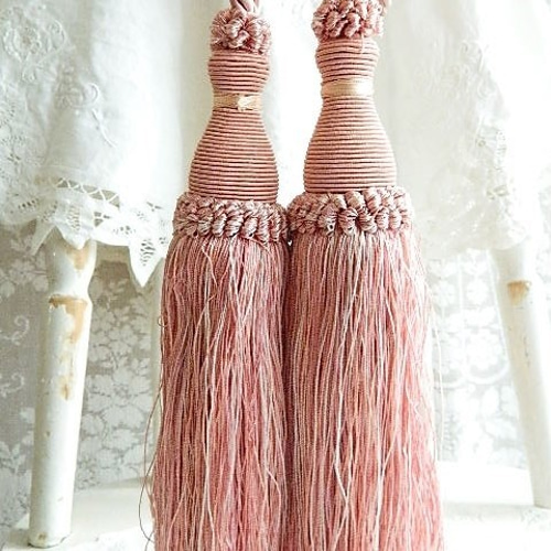 ♪ピンクの豪華な大きなサイズのカーテンタッセルのペア