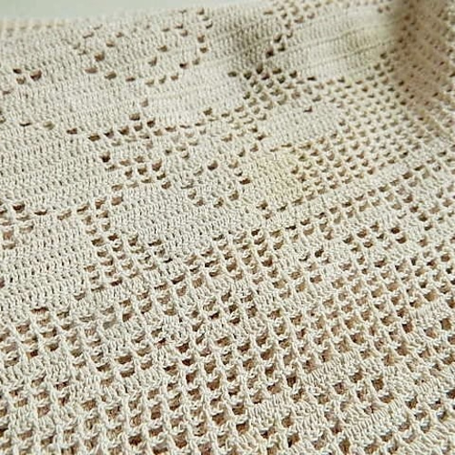 Vintageかぎ針編みレース　刺しゅうパネル　大判　マルチカバー Vintageかぎ針編みレース 刺しゅうパネル 大判 マルチカバー