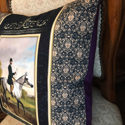 ☆新春セール☆ るねの小箱 オリジナルプリント 乗馬と紳士 クッションカバー♡45cm用 4枚目の画像