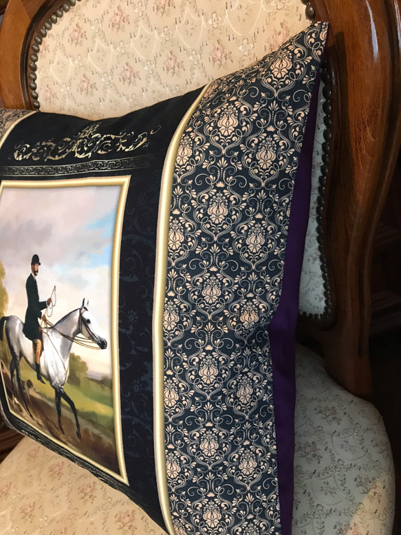 ☆新春セール☆ るねの小箱 オリジナルプリント 乗馬と紳士 クッションカバー♡45cm用 4枚目の画像