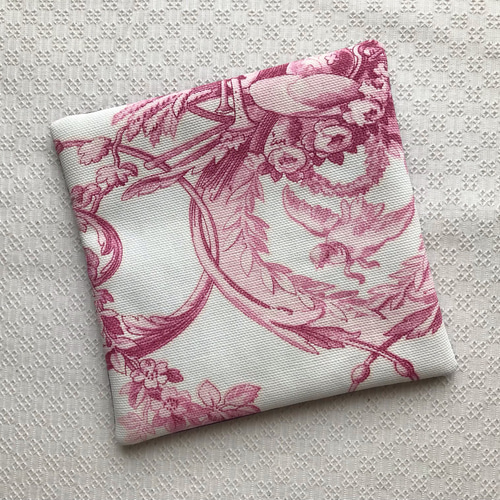 トワルドジュイ　フランス輸入生地　ティーコゼー　ハンドメイド トワルドジュイフランス輸入生地ティーコゼーハンドメイド