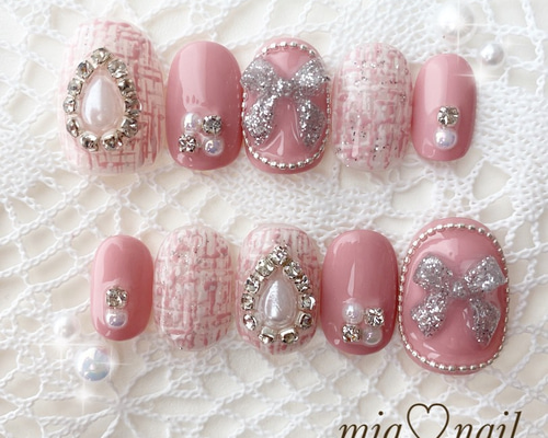 【オーダー】ネイルチップ　ツイードチェック　ピンクキラキラリボンフレンチラメグラ オーダー】ネイルチップ ツイードチェック ピンクキラキラリボン