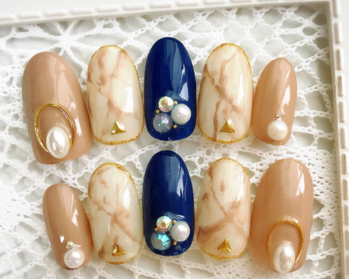 0_4ad6306e4d5f92cac6684b679be3