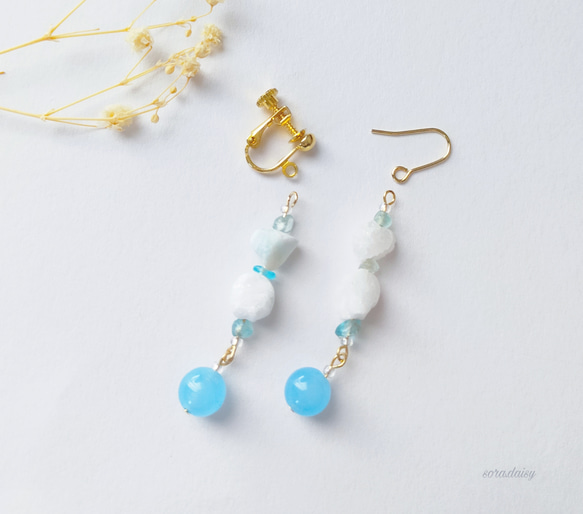 ほぅ】ピーチカルセドニーの桃彫刻イヤリング ほぅ】ピーチ