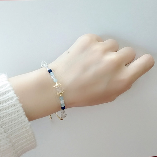 水晶・アクアマリン・ラピスラズリの華奢なチェーンブレスレット *3月 