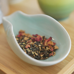 「暖」食養茶・自家焙製の高知黄金しょうが・国産紅茶・ローズペタル・ナツメ・女性常備茶 1枚目の画像