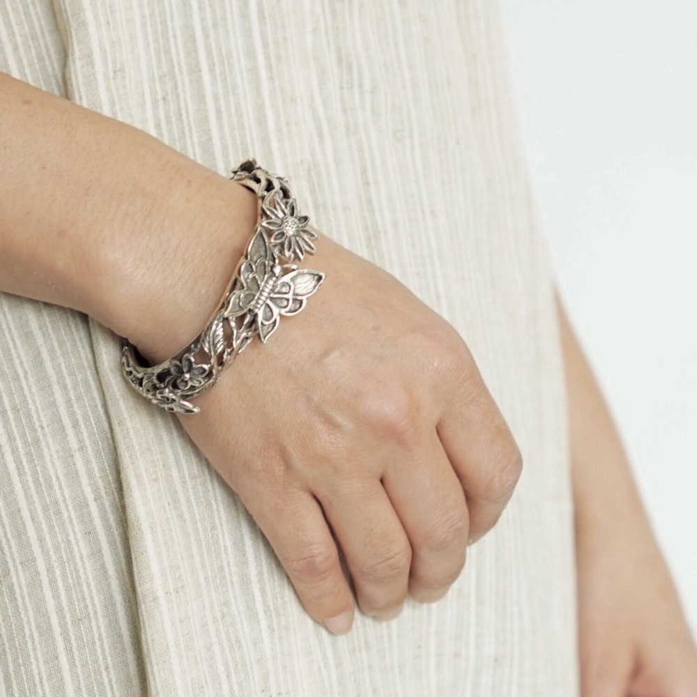蝶、花925純銀製のブレスレット
