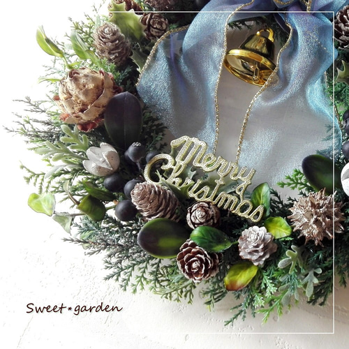 早割】フロスト木の実と青いベリーのクリスマスリース（c085-2）＊玄関